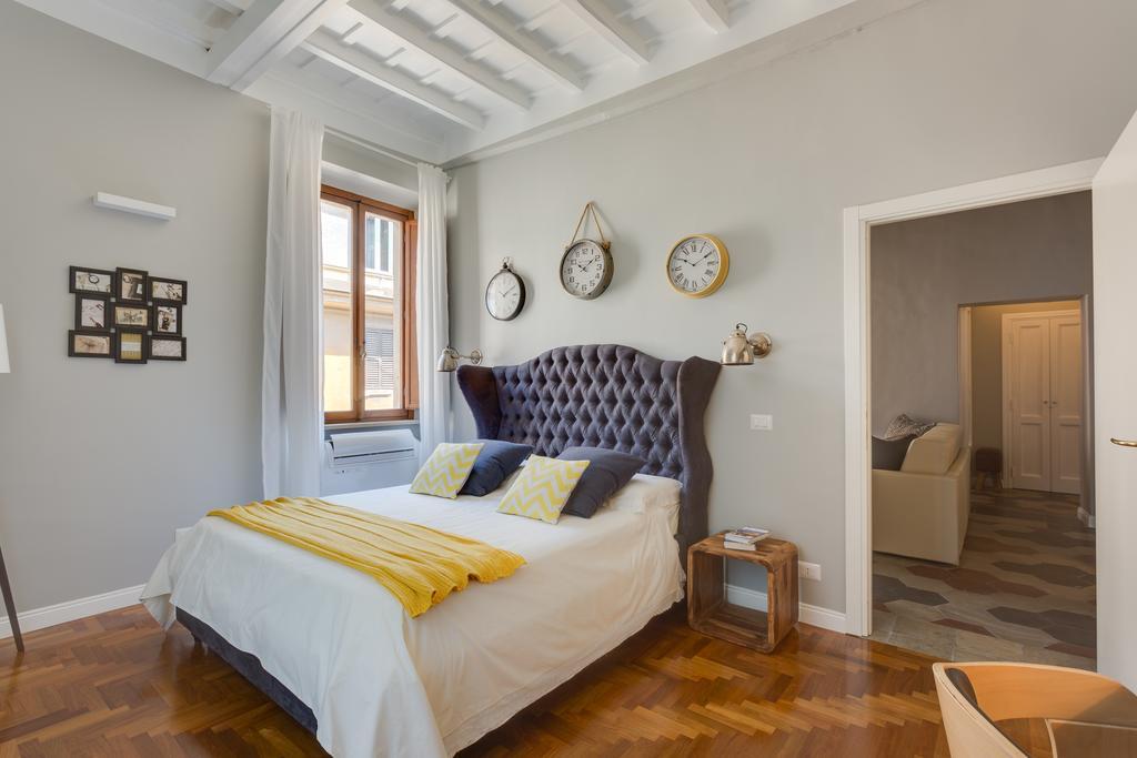 Romexperience Borgo Pio Apartment Room photo